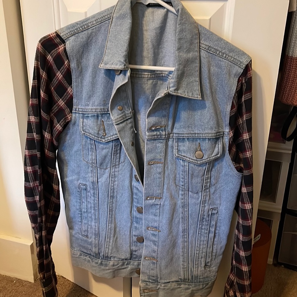 Jean jacket with flannel sleeves
